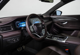 Подержанный автомобиль Jetour X90 2023 года (10 фото)