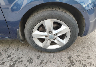 Подержанный автомобиль Kia Ceed Hatchback 2008 года (12 фото)