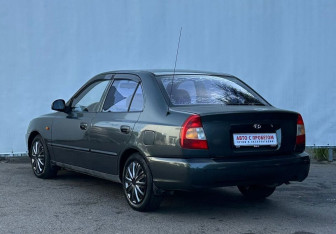 Подержанный автомобиль Hyundai Accent Sedan 2008 года (7 фото)