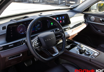Подержанный автомобиль Chery Tiggo 8 Pro Max 2023 года (12 фото)
