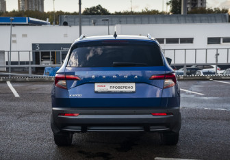 Подержанный автомобиль Skoda Karoq 2021 года (6 фото)