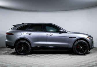 Подержанный автомобиль Jaguar F-Pace 2021 года (4 фото)