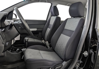 Подержанный автомобиль Hyundai Getz 2010 года (20 фото)