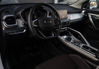 Подержанный автомобиль Belgee X50 2024 года (10 фото)