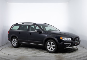 Подержанный автомобиль Volvo XC70 2014 года (3 фото)