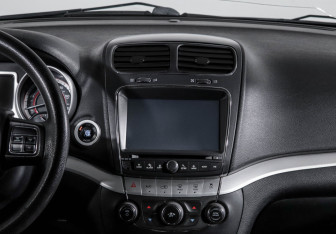 Подержанный автомобиль Dodge Journey 2011 года (13 фото)