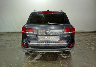 Подержанный автомобиль Volkswagen Touareg 2011 года (5 фото)