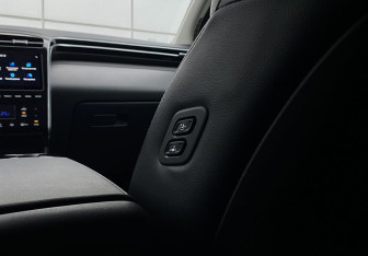 Подержанный автомобиль Hyundai Tucson 2022 года (32 фото)