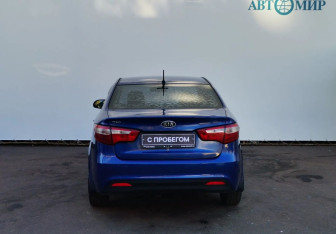 Подержанный автомобиль Kia Rio Sedan 2012 года (6 фото)