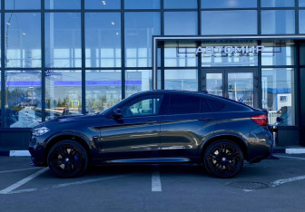 Подержанный автомобиль BMW X6 2014 года (8 фото)