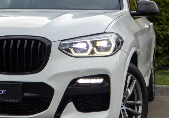 Подержанный автомобиль BMW X3 2021 года (26 фото)