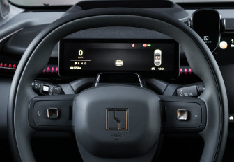 Подержанный автомобиль Zeekr X 2023 года (32 фото)