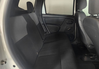 Подержанный автомобиль Renault Duster 2017 года (11 фото)