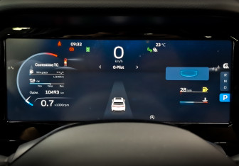 Подержанный автомобиль Geely Monjaro 2024 года (13 фото)