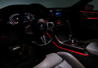 Подержанный автомобиль BMW M8 Convertible 2020 года (34 фото)