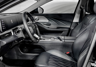 Подержанный автомобиль Chery Arrizo 8 2024 года (14 фото)