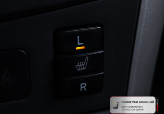 Подержанный автомобиль Toyota Corolla Sedan 2007 года (13 фото)