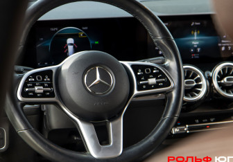 Подержанный автомобиль Mercedes-Benz GLB 2020 года (11 фото)