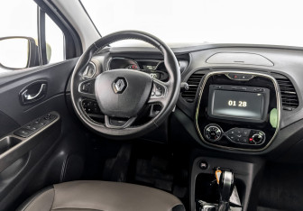 Подержанный автомобиль Renault Kaptur 2019 года (26 фото)