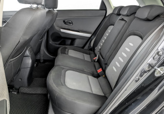 Подержанный автомобиль Kia Ceed Wagon 2014 года (12 фото)