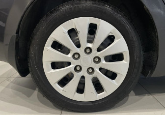 Подержанный автомобиль Kia Ceed Wagon 2014 года (18 фото)