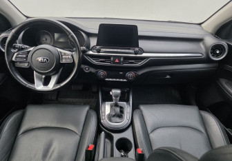 Подержанный автомобиль Kia Cerato Sedan 2018 года (11 фото)