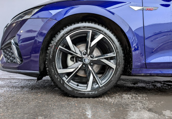 Подержанный автомобиль Skoda Octavia Liftback 2021 года (18 фото)