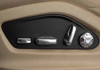 Подержанный автомобиль Porsche Cayenne 2021 года (21 фото)