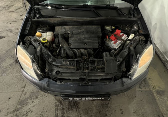 Подержанный автомобиль Ford Fusion 2007 года (16 фото)