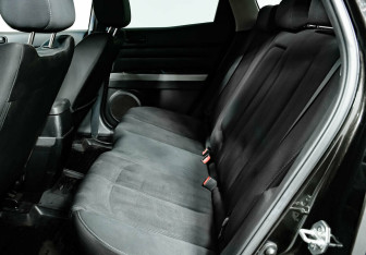 Подержанный автомобиль Mazda CX-7 2010 года (10 фото)