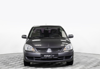 Подержанный автомобиль Mitsubishi Lancer Sedan 2009 года (2 фото)