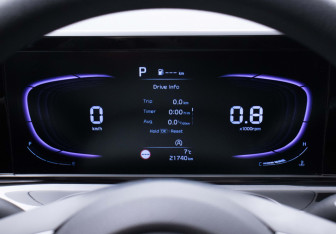 Подержанный автомобиль Kia Seltos 2024 года (12 фото)