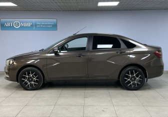 Подержанный автомобиль LADA (ВАЗ) Vesta Sedan 2018 года (8 фото)