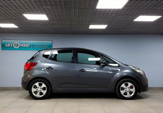 Подержанный автомобиль Kia Venga 2011 года (4 фото)