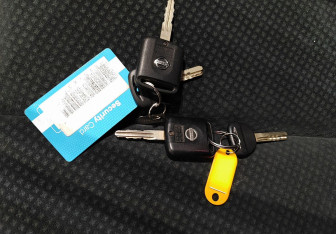 Подержанный автомобиль Nissan Tiida Hatchback 2011 года (15 фото)