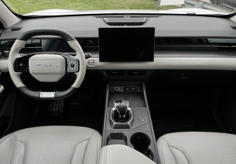 Подержанный автомобиль Jetour Dashing 2023 года (12 фото)