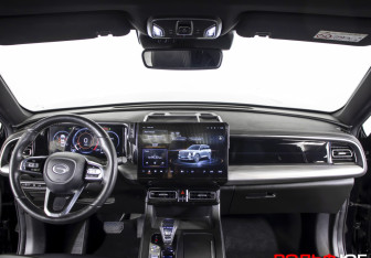 Подержанный автомобиль GAC GS8 2023 года (13 фото)