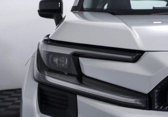 Подержанный автомобиль Toyota RAV4 2025 года (26 фото)