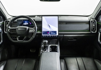 Подержанный автомобиль Jaecoo J7 2023 года (16 фото)