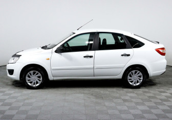 Подержанный автомобиль LADA (ВАЗ) Granta Sedan 2017 года (3 фото)