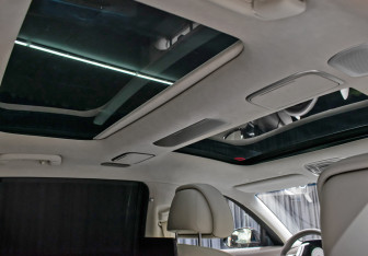 Подержанный автомобиль Genesis G90 2022 года (18 фото)