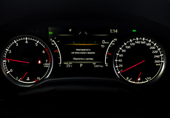 Подержанный автомобиль Toyota Land Cruiser Suv 2022 года (13 фото)