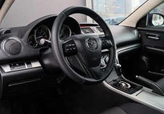 Подержанный автомобиль Mazda 6 Sedan 2010 года (12 фото)