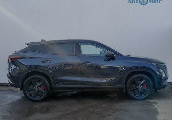 Подержанный автомобиль Omoda C5 2023 года (4 фото)