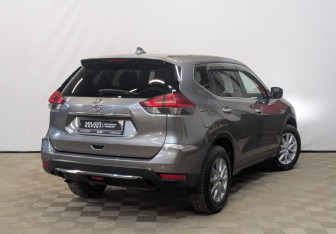 Подержанный автомобиль Nissan X-Trail 2021 года (5 фото)