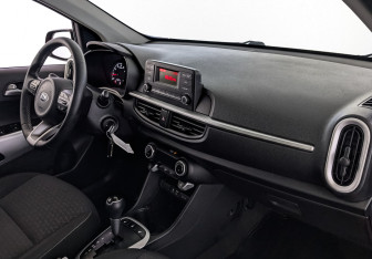 Подержанный автомобиль Kia Picanto 2019 года (13 фото)