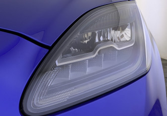 Подержанный автомобиль Jaguar E-Pace 2018 года (11 фото)