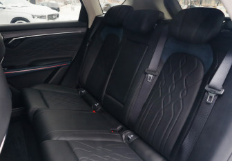 Подержанный автомобиль Voyah Free 2023 года (10 фото)