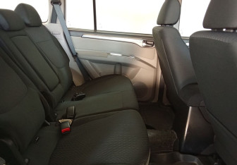 Подержанный автомобиль Mitsubishi Pajero Sport 2014 года (10 фото)