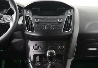 Подержанный автомобиль Ford Focus Wagon 2018 года (10 фото)